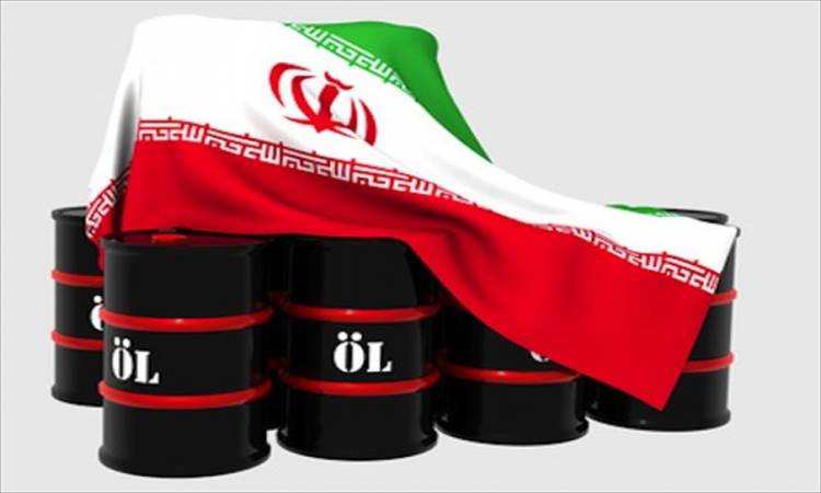 صورة روحاني: العقوبات الأمريكية على قطاع النفط الإيراني غير قانونية