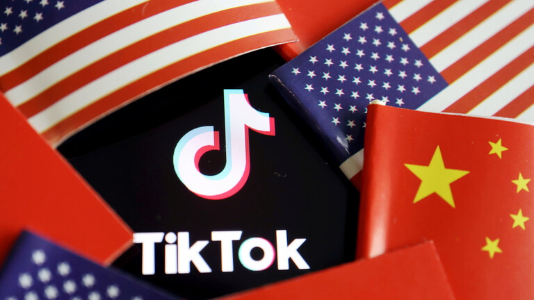 صورة الولايات المتحدة تحظر تحميل تطبيقي “تيك توك” و”وي شات”