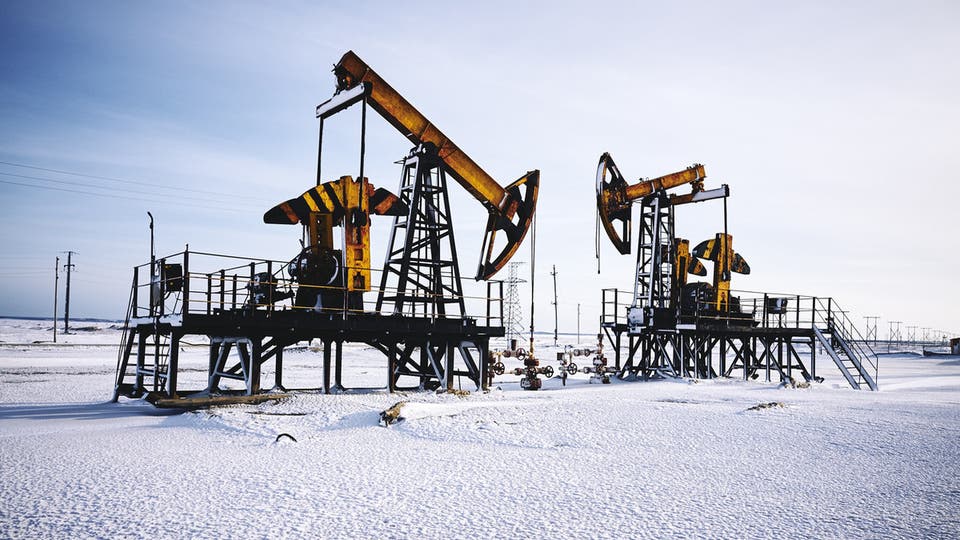 صورة روسيا تواجه فجوة 39 مليار دولار في ميزانية 2020 بسبب انخفاض إيرادات النفط والغاز