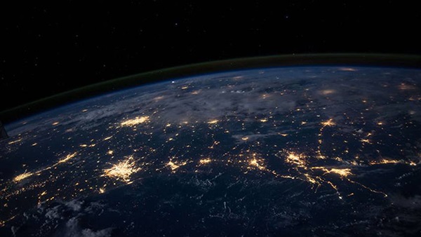صورة عواصم العالم تطفئ أضواءها في ساعة الأرض