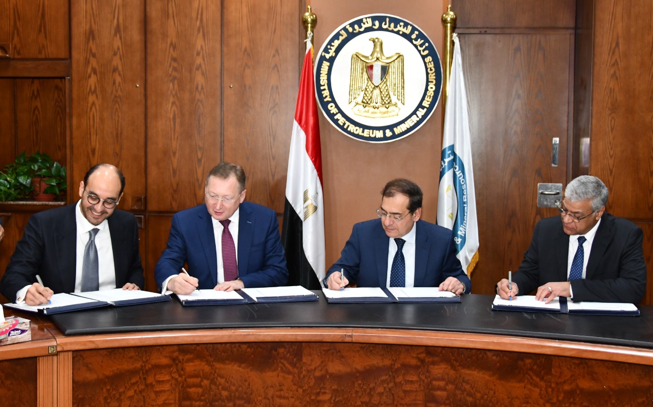 صورة طارق الملا: 4 اتفاقيات جديدة للبحث عن البترول والغاز بإستثمارات 155 مليون دولار