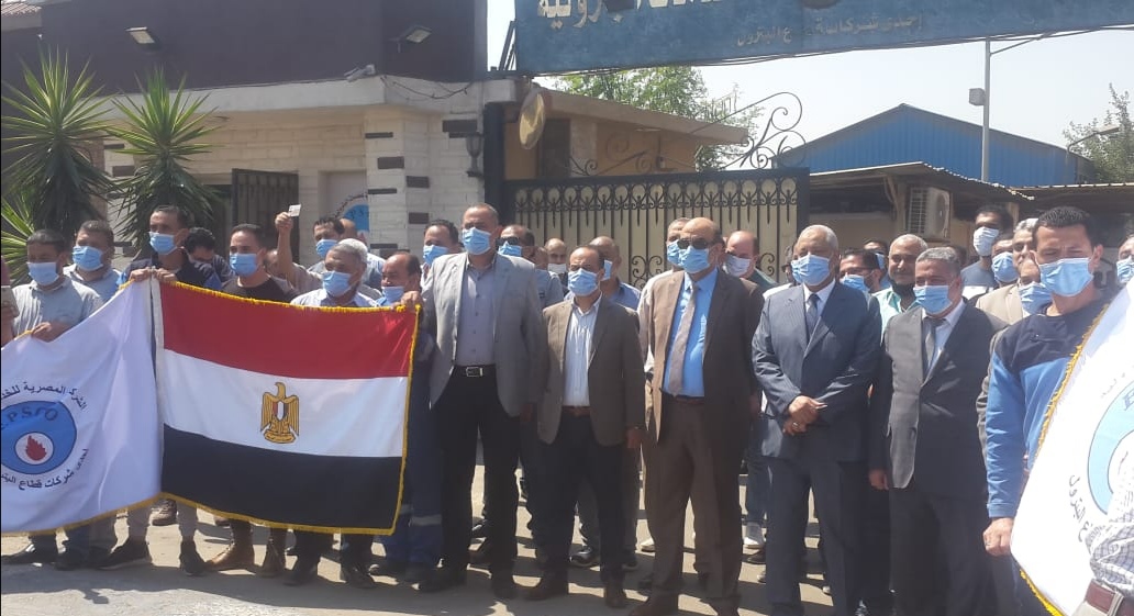 صورة العاملون بالشركة المصرية للخدمات البترولية ابسكو يشاركون في التصويت بانتخابات مجلس الشيوخ ٢٠٢٠