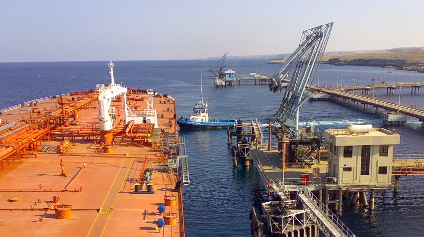 صورة ليبيا: إعلان حالة «القوة القاهرة» بميناء الحريقة النفطي