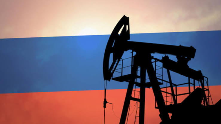 صورة نوفاك لا يستبعد إجراءات مشتركة مع أوبك بشأن النفط